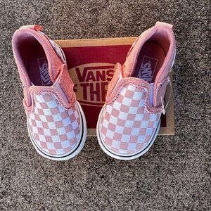 Vans Toddler Slip-On Shoes - Classic Pink Checkerboard Size 4 - New in Box.